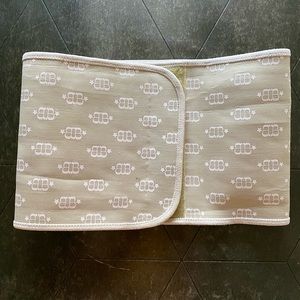Postpartum belly bandit size small